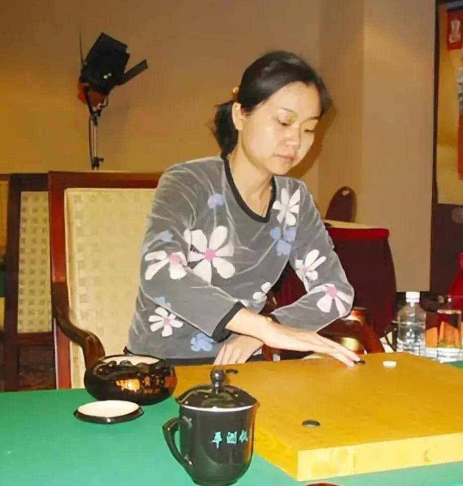 圍棋常昊:迎娶大他8歲的張璇迎來事業高峰,如今是棋協副領導_比賽