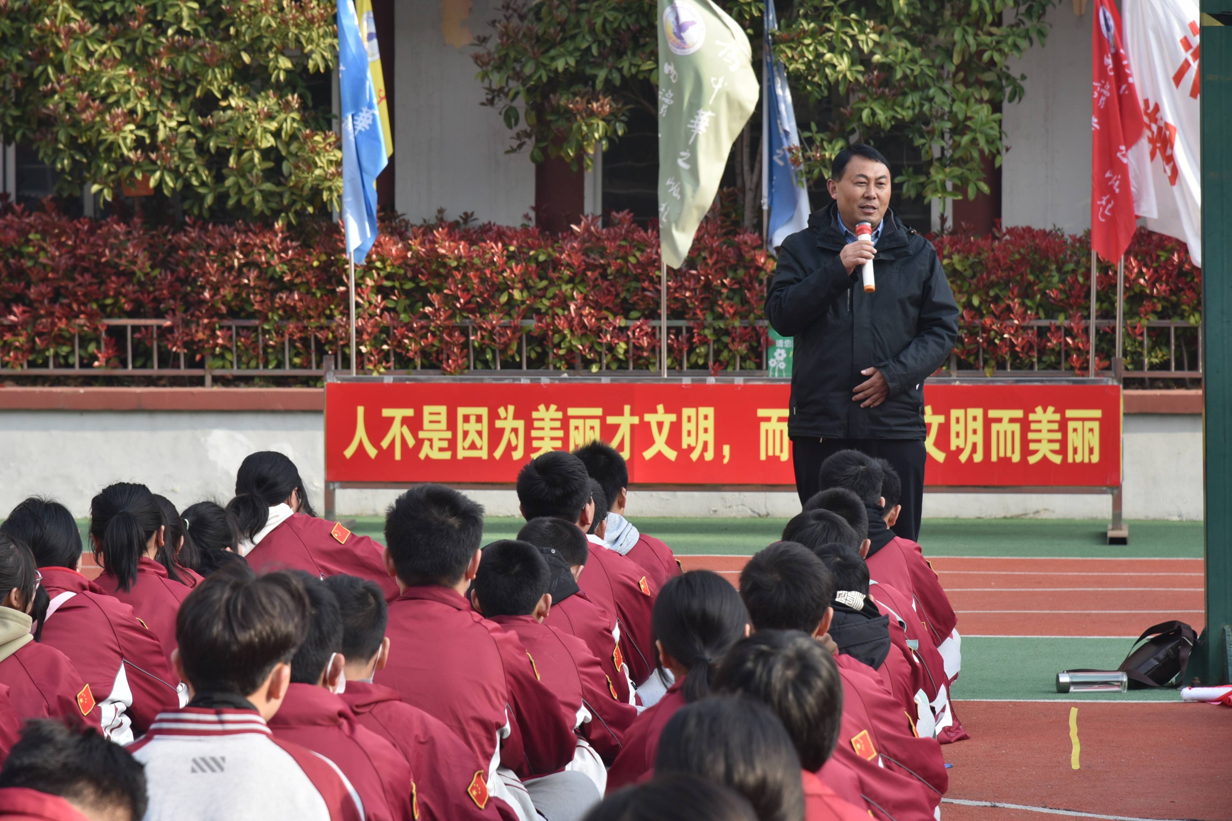 沈阳市翔宇中学校服图片