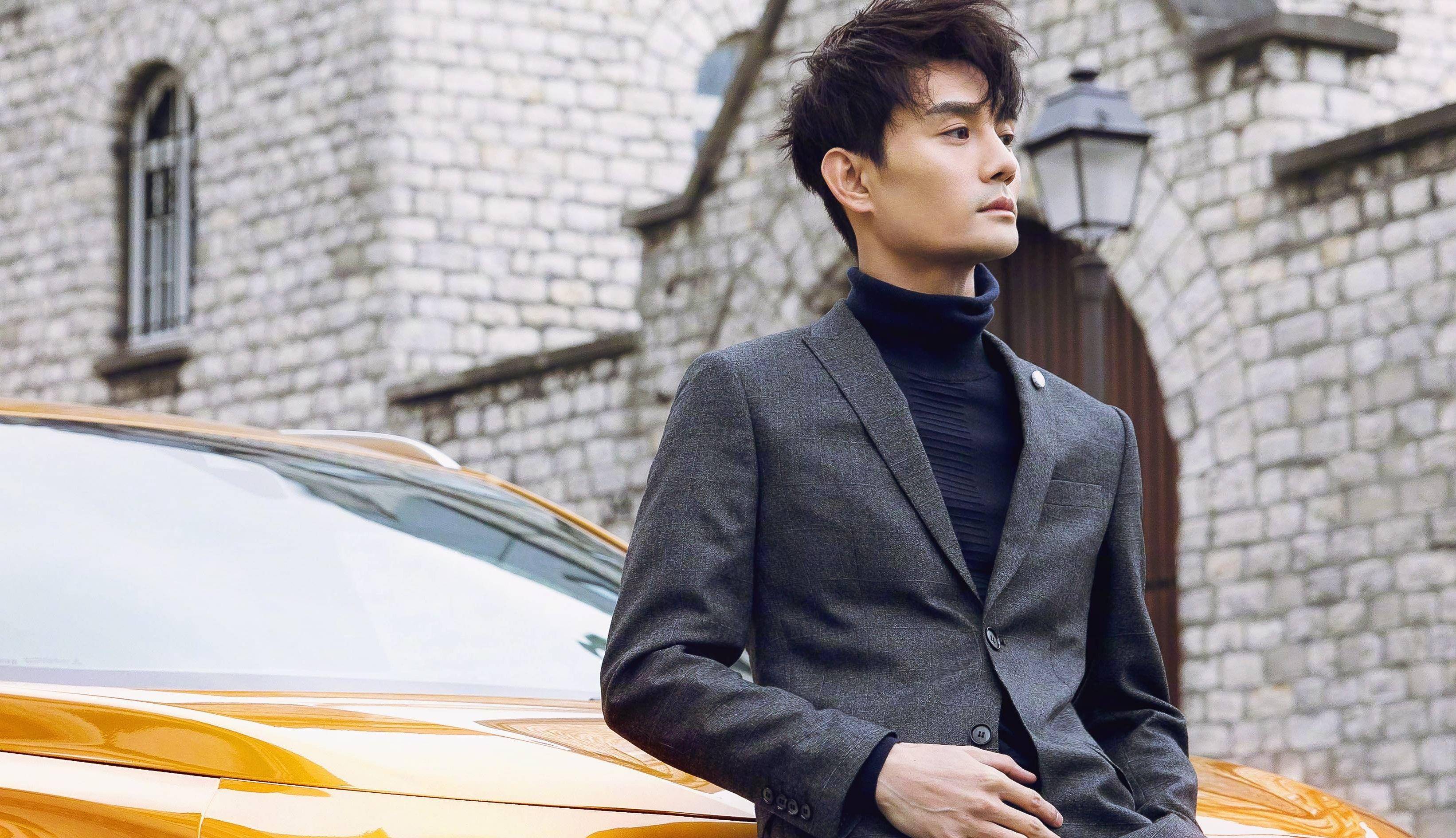 明星王凯深夜喝醉酒,还被拍到与童谣牵手散步?