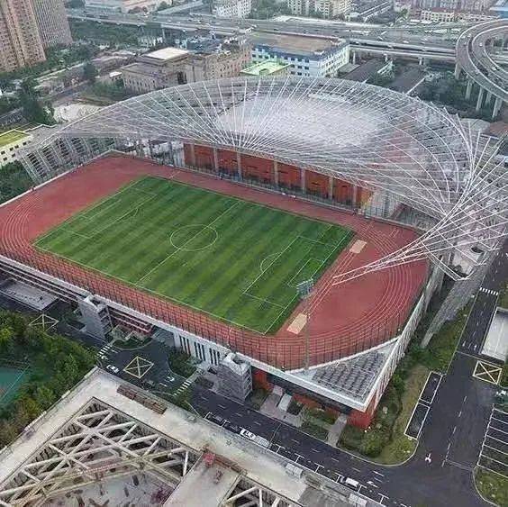 8万平静安体育中心,约3万平上海马戏城,约68万平大宁灵石公园,闸北