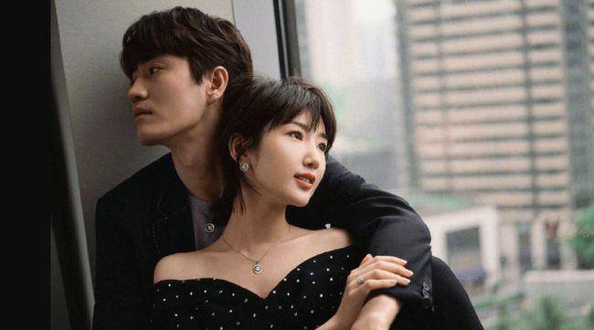 杨玏与毛晓彤拍情侣照,天桥壁咚太甜,父亲杨立新告诫别找洋女友_互动