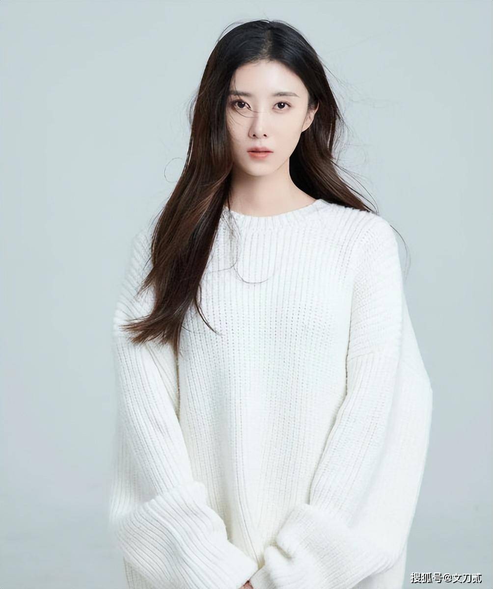还与28岁女星长期保持不正当关系_曹斐然_私生活_舆论