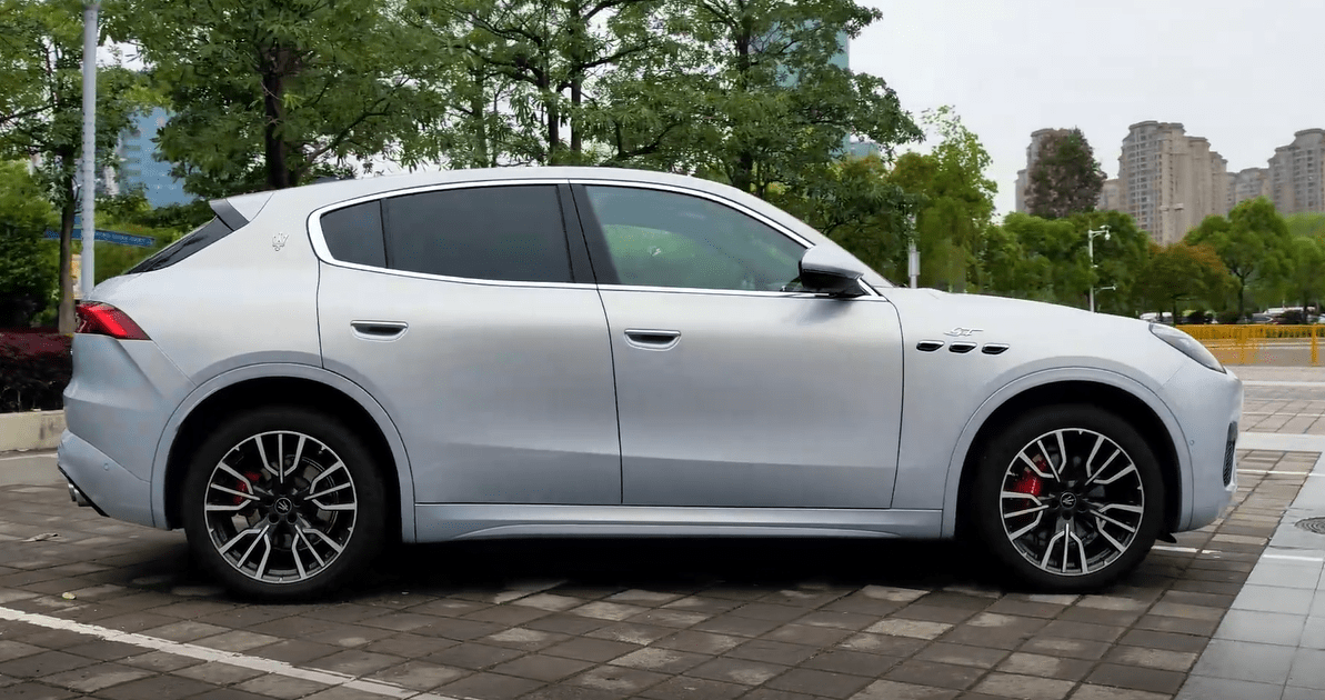 2.0t声浪浑厚,比macan空间大,最便宜的玛莎拉蒂开起来怎么样?