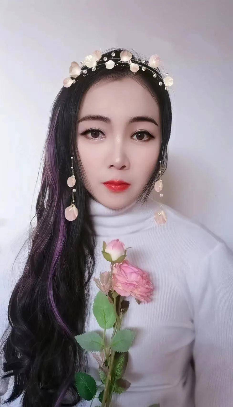 张艺谋站台北京电影节,歌手杨语莲可以走红地毯吗_交流_人士_国际