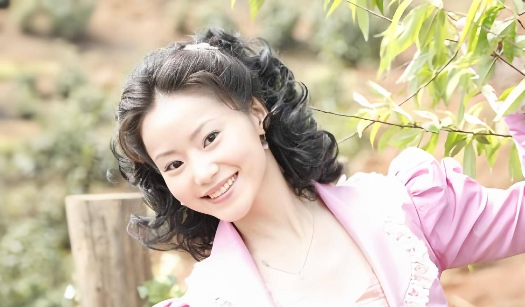其实她在好几个热门影视剧中都有过精彩表演,比如在《金粉世家》中