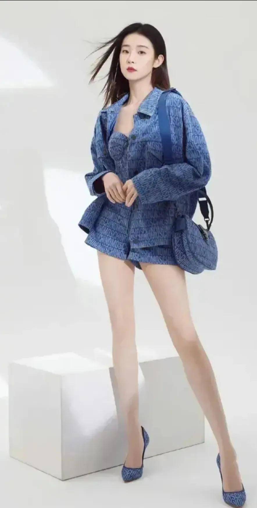 硬糖少女张艺凡,大长腿太撩人,这才是满屏都是大长腿的既视感_身高_小