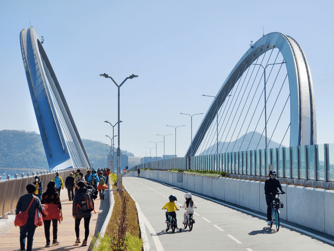 蓝田隧道图片