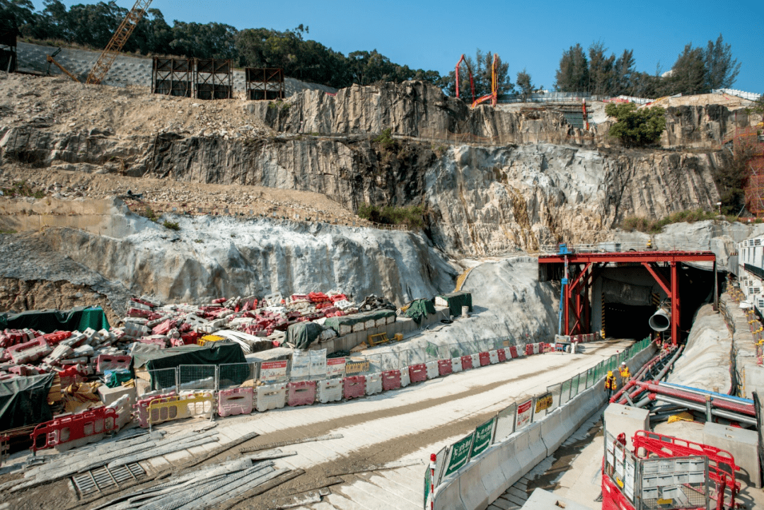 香港将军澳–蓝田隧道及跨湾连接路正式开通