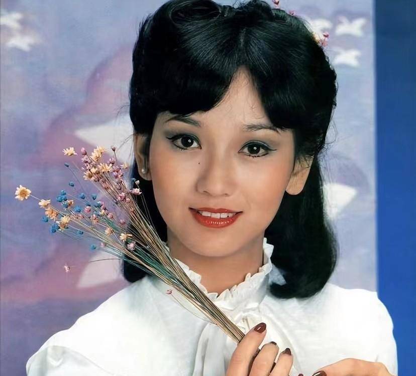 却被硬捧成老戏骨,这6位老演员真尴尬_赵雅芝_张铁林_杨志刚