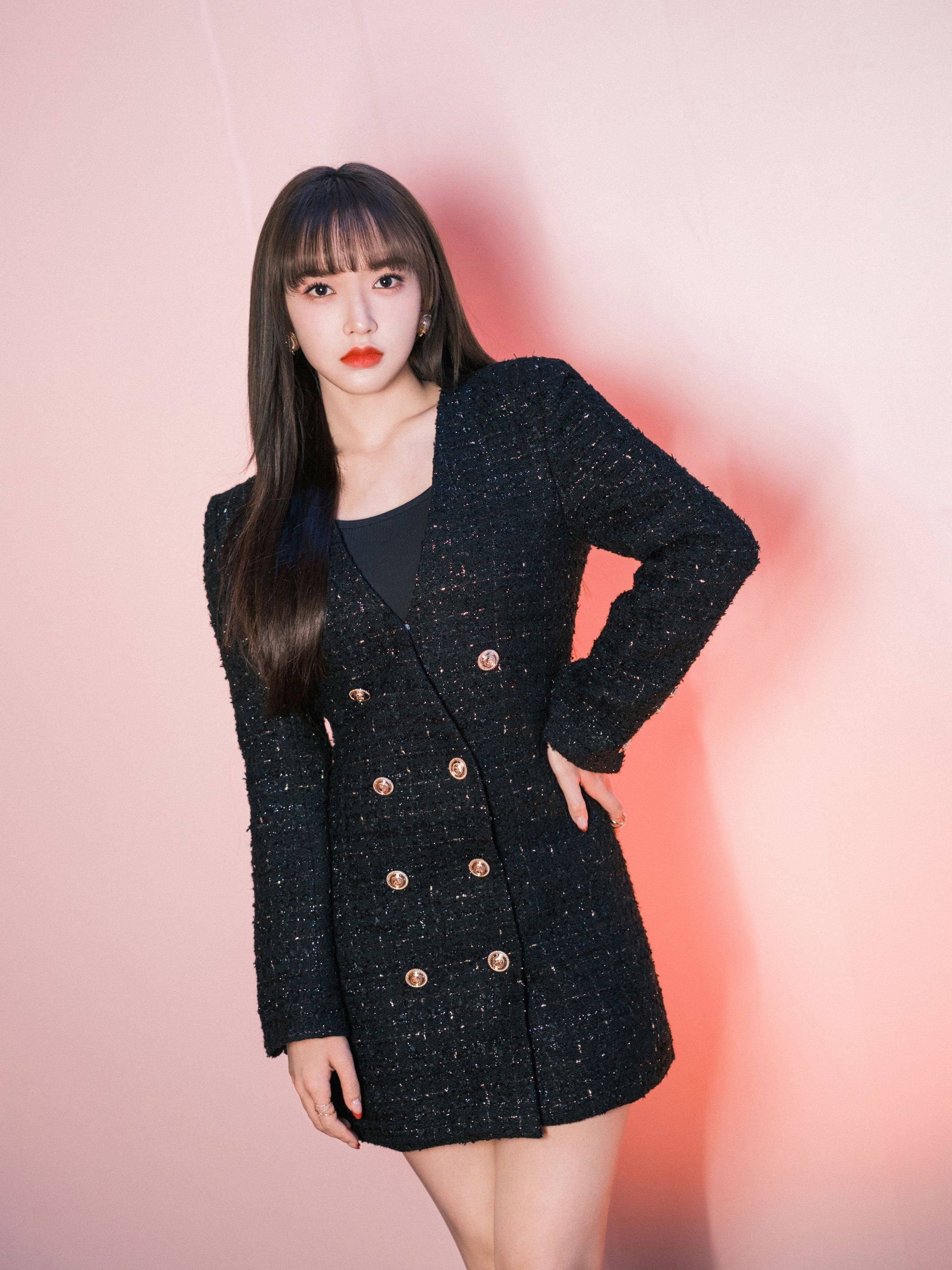 程潇嗨城市猎人美腿写真_黑色_大片_高跟鞋