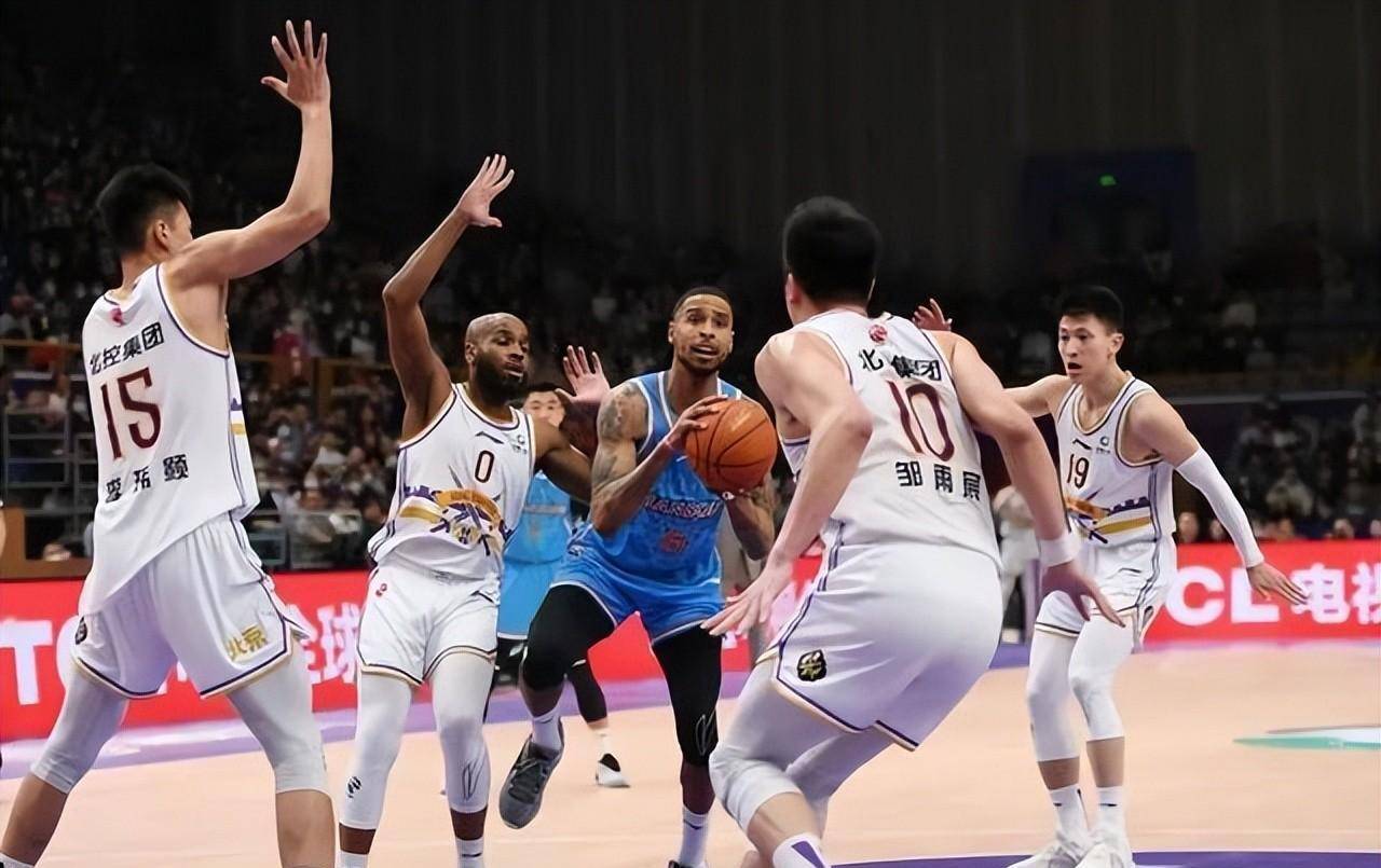 nba新赛季开始|马布里将告别北控。 他们已经开始接触多位名帅，换帅势不可挡