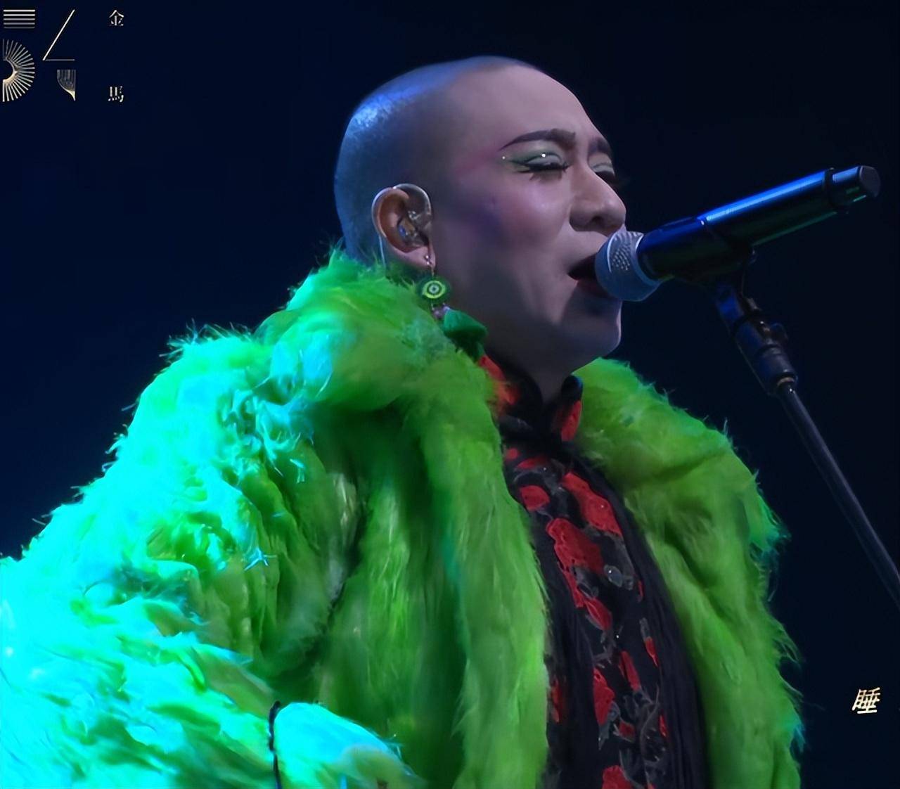 金马奖的封神时刻,梁龙唢呐一响,黄渤尬聊,吴君如手撕获奖名单_李安