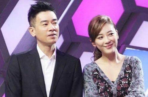 陈小春应采儿与好友聚餐,应采儿霸气姿势抽烟,小春哥帮老婆夹菜_婚纱