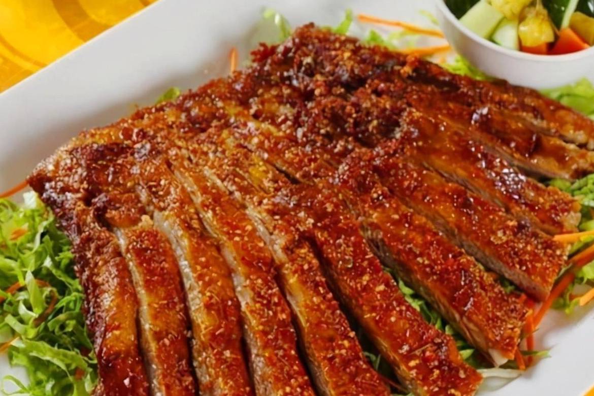 半年连开3店,品格尔沁烤羊 体验家门口的草原风情_烤全羊_襄阳_逢战