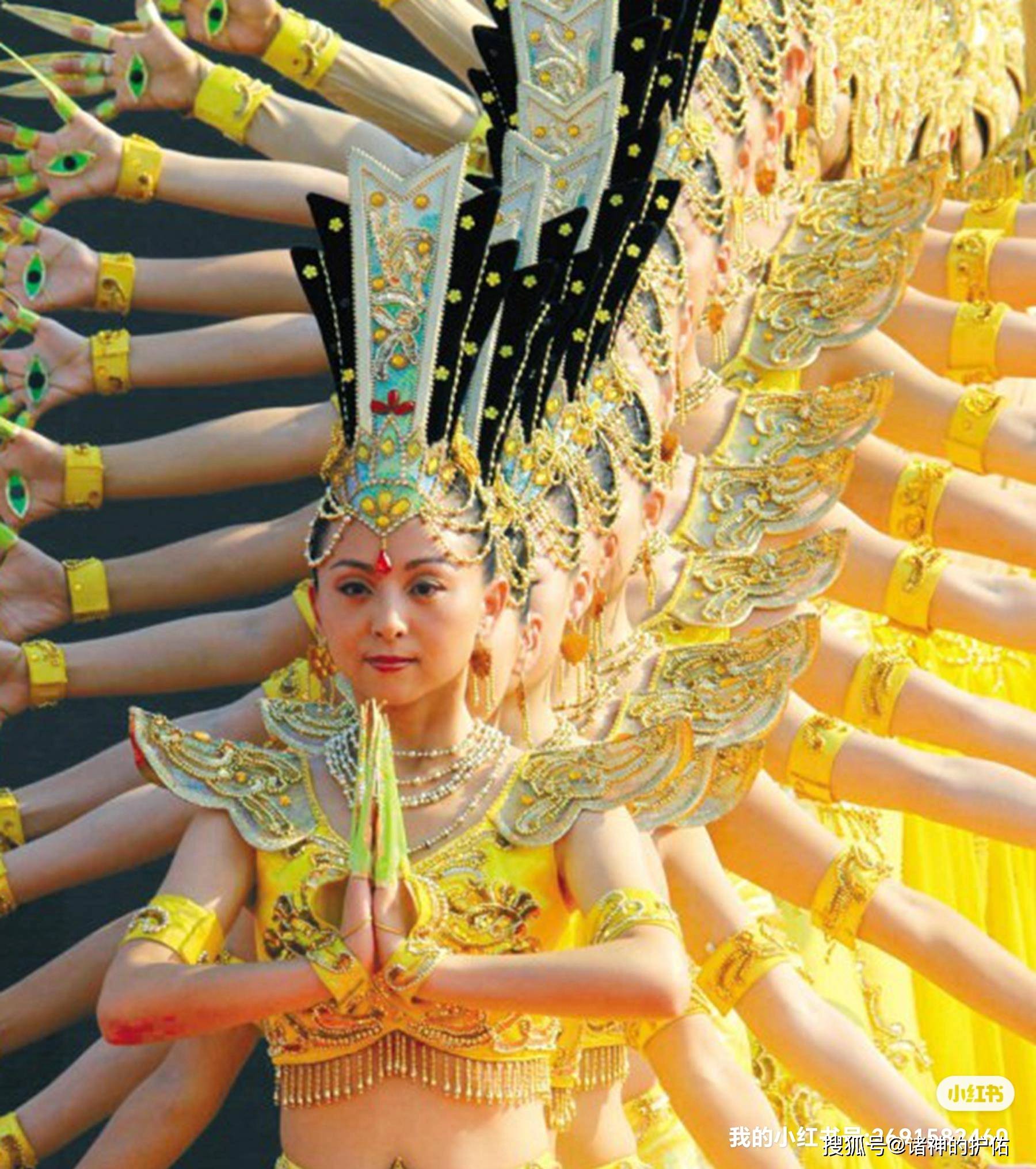 因"千手观音"爆红,婉拒国外豪门嫁普通理工男,18年后过得怎样