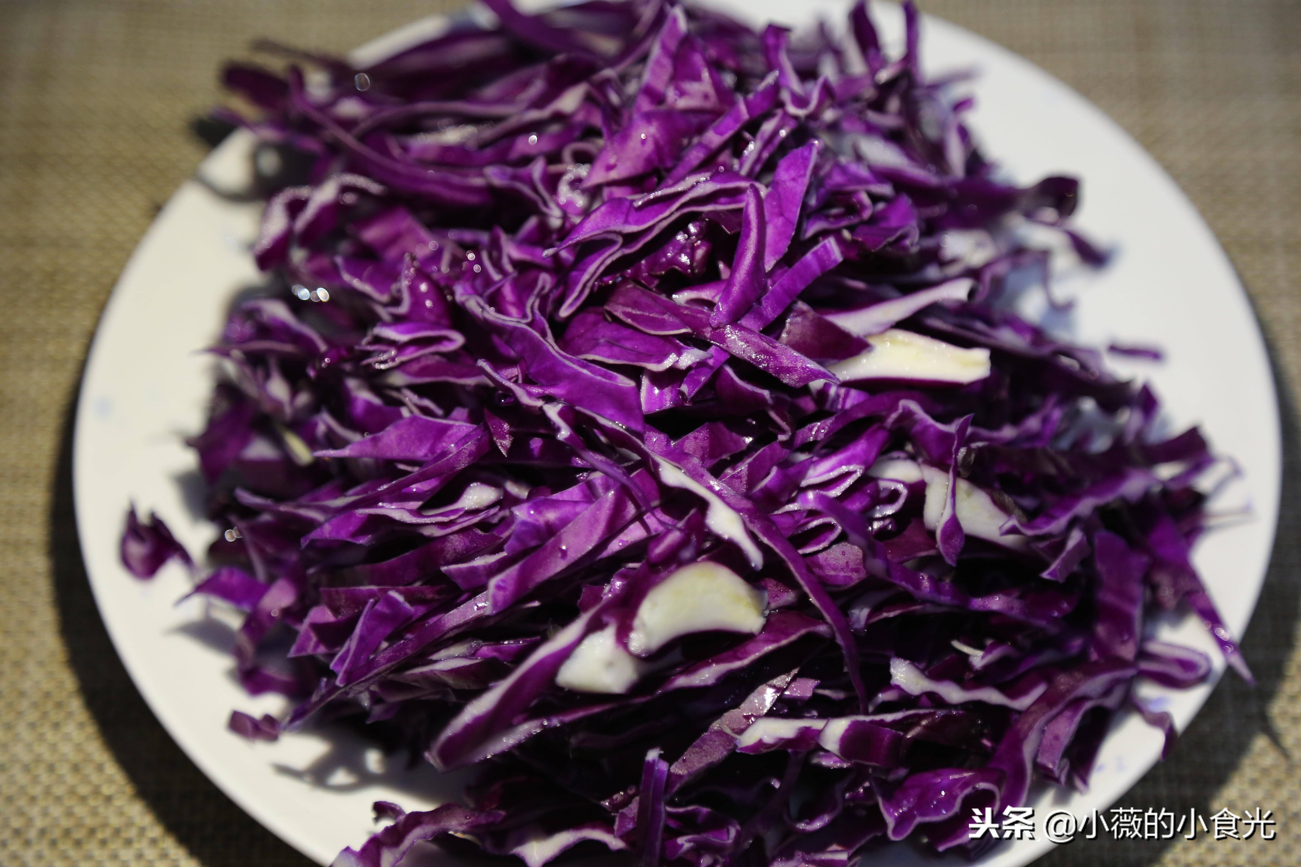 一道简单至极的家常菜:紫甘蓝拌粉丝,用了我的小窍门全家都爱吃_食用