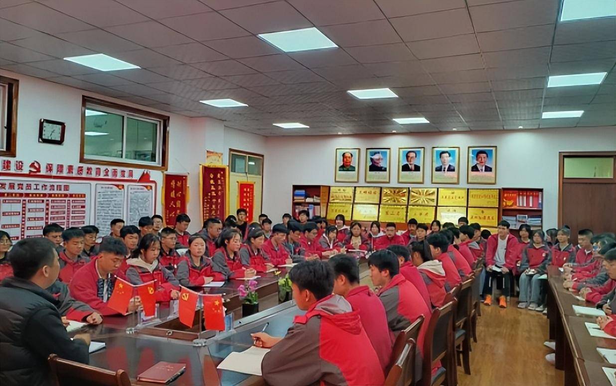 "三抓三促进行时"——康县永兴中学召开学生干部培训会_管理_班级_意