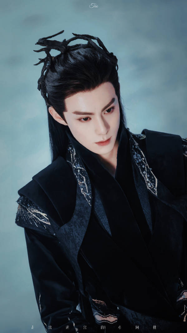 古偶魔尊四选一,黄志玮,罗云熙,王鹤棣,成毅哪个魔尊是你心目中的