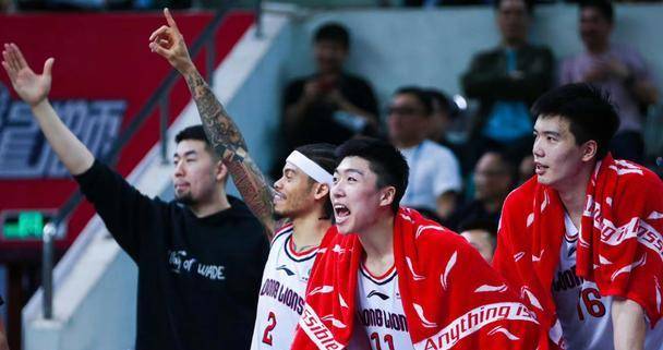 郭士强喜进8强,王晗离下课不远了_广州_进攻_麦克勒莫