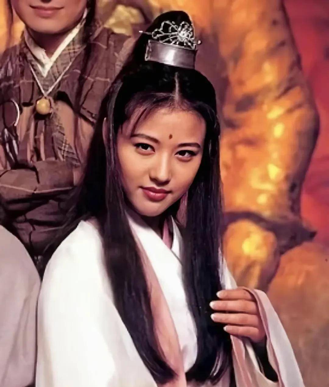 倚天屠龙记:11版周芷若,高圆圆,周海媚人气最高,邱意浓却垫底_赵敏