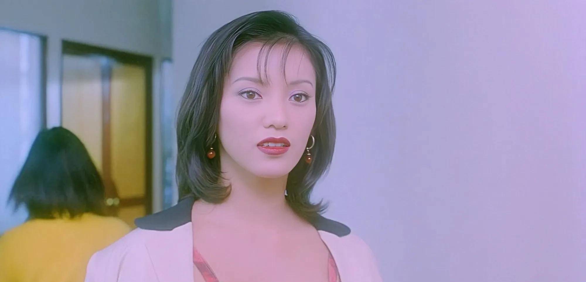 彭丹凭借"魔鬼湿柴"红遍大江南北,你知道她身材有多好吗?