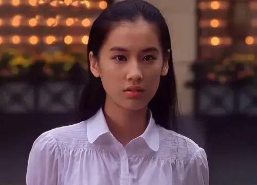 黄圣依:出身书香门第却当了明星,嫁入豪门一年2亿零花钱_周星驰_时候