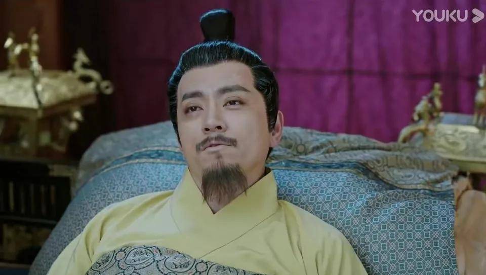 古装美男还得看"半老徐爹",《长月》众小鲜肉竟帅不过一群老头_黄海冰