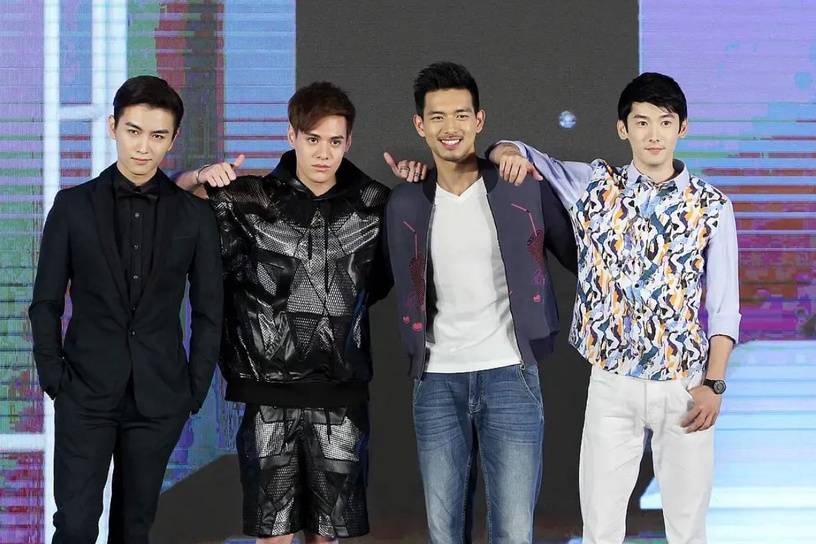 李现&易烊千玺/图片来源:微博吴磊&李现/图片来源:微博李现&易烊千玺&