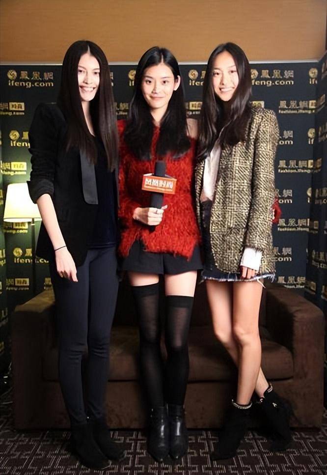 当时她身边的好闺蜜,就是如今的冠希嫂秦舒培,以及何鸿燊儿媳奚梦瑶