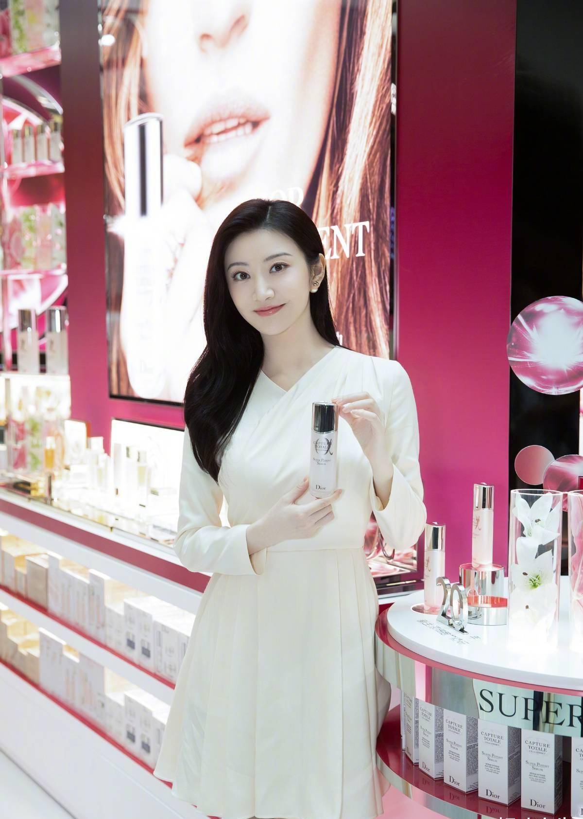 动图都装不下的甜蜜,景甜张彬彬仰卧起坐吻,网友大呼在一起