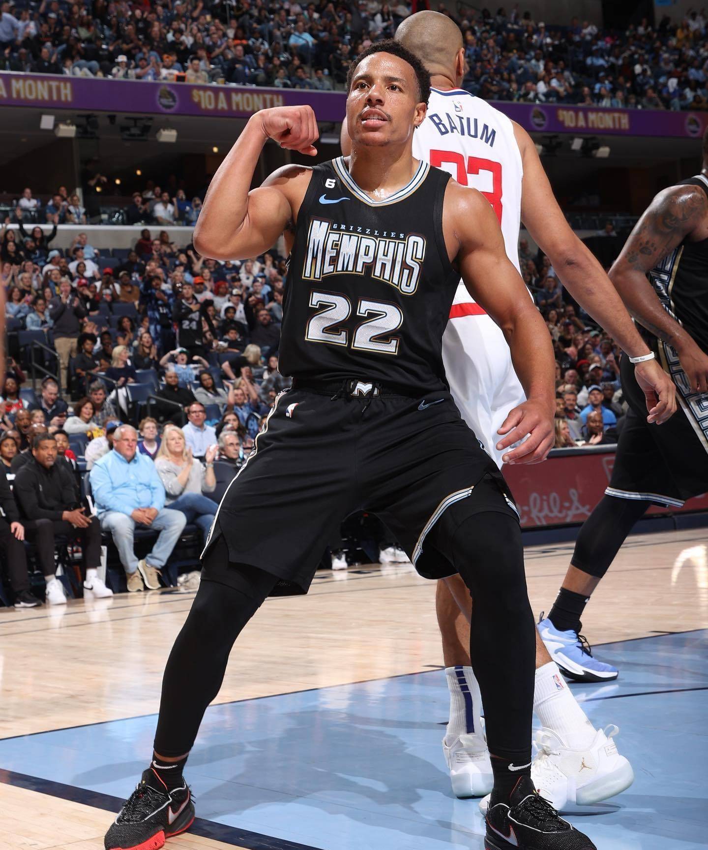 灰熊20分逆转复仇快船!