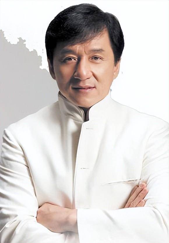 成龙:新作被骂"烂片",因口误被全网声讨,69岁的他何去何从?