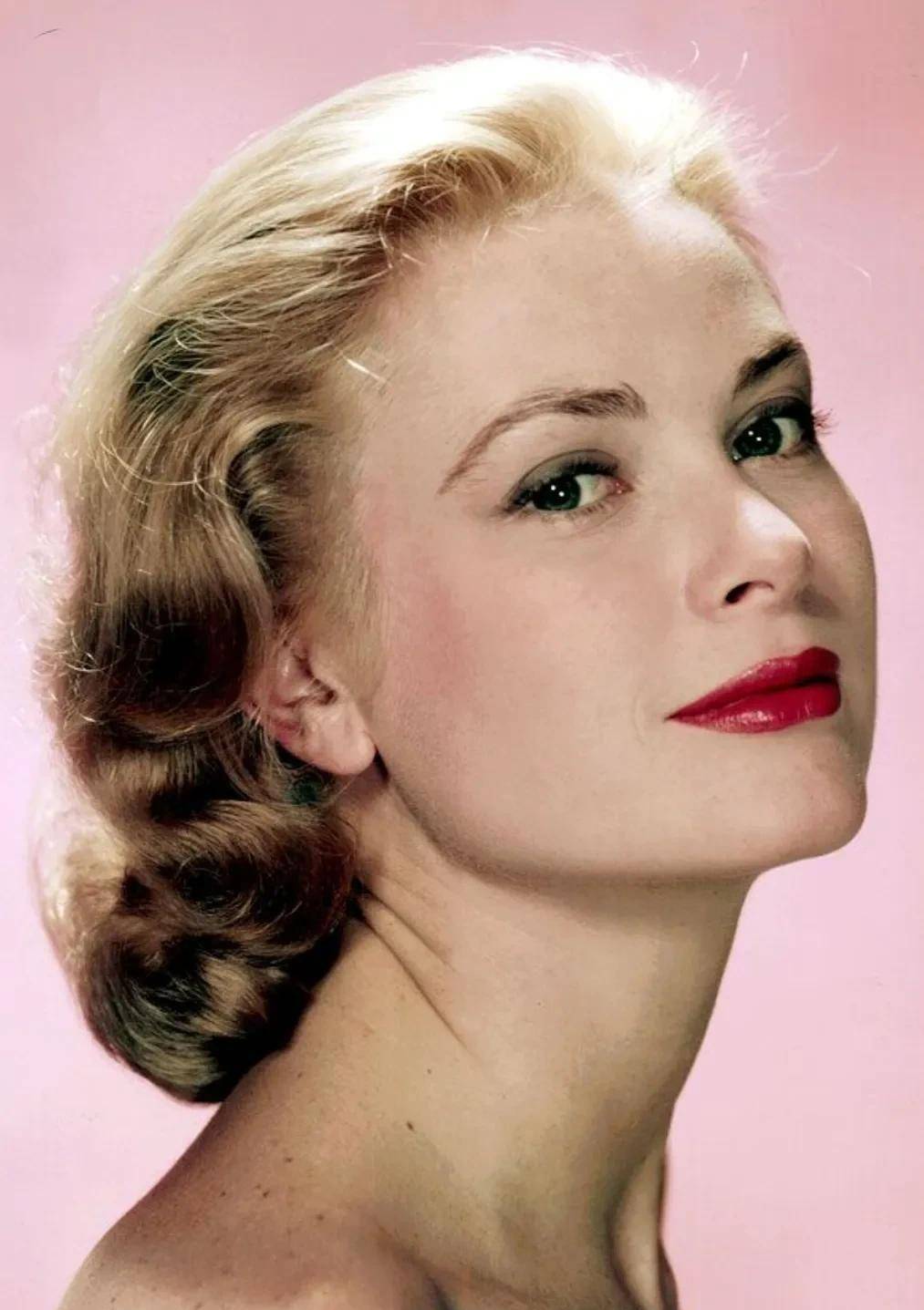 最美王妃～好莱坞美女格蕾丝凯利(下)_格蕾丝·凯莉_摩纳哥_雷尼尔