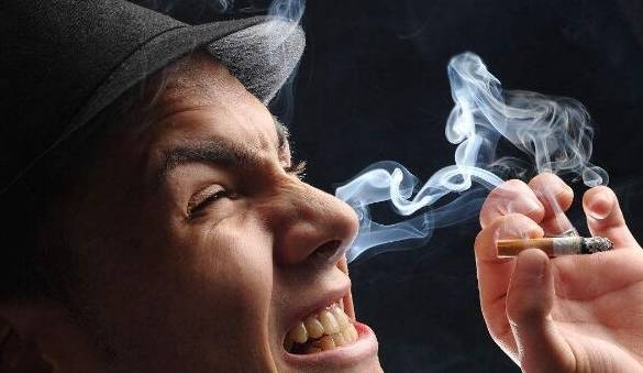 这6样食物是"烟毒"的克星,清肺润肺养出干净的肺_维生素_身体_降低