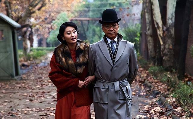 王学圻65岁执意与发妻离婚,40年婚姻补偿200万,离婚原因很无奈_大庆