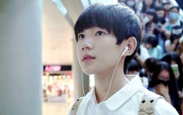 王源抽的是烟,吐的是自己人设,点燃的是20多家品牌的真金白银_形象