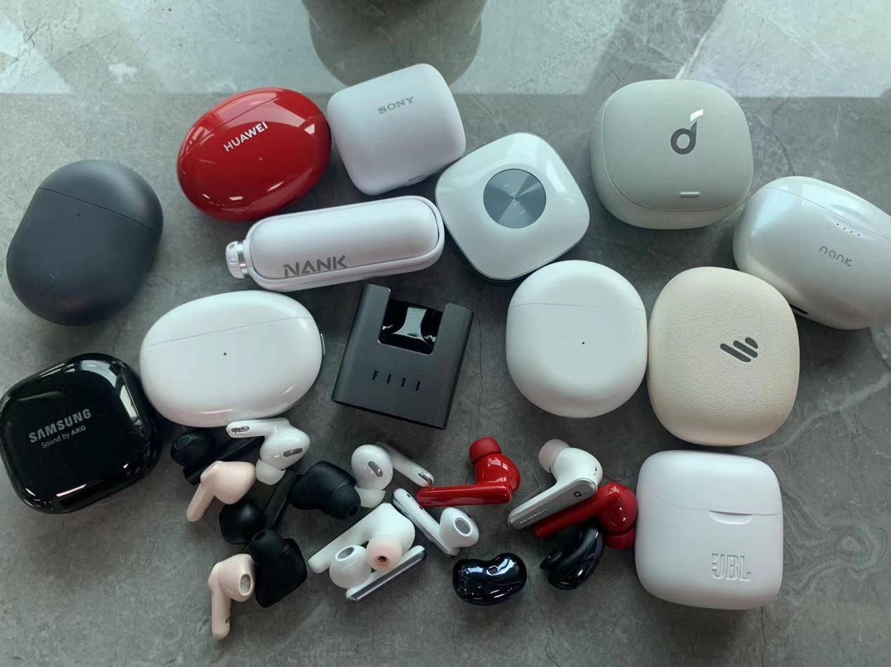 300元的蓝牙耳机什么牌子好？300内无线蓝牙耳机推荐