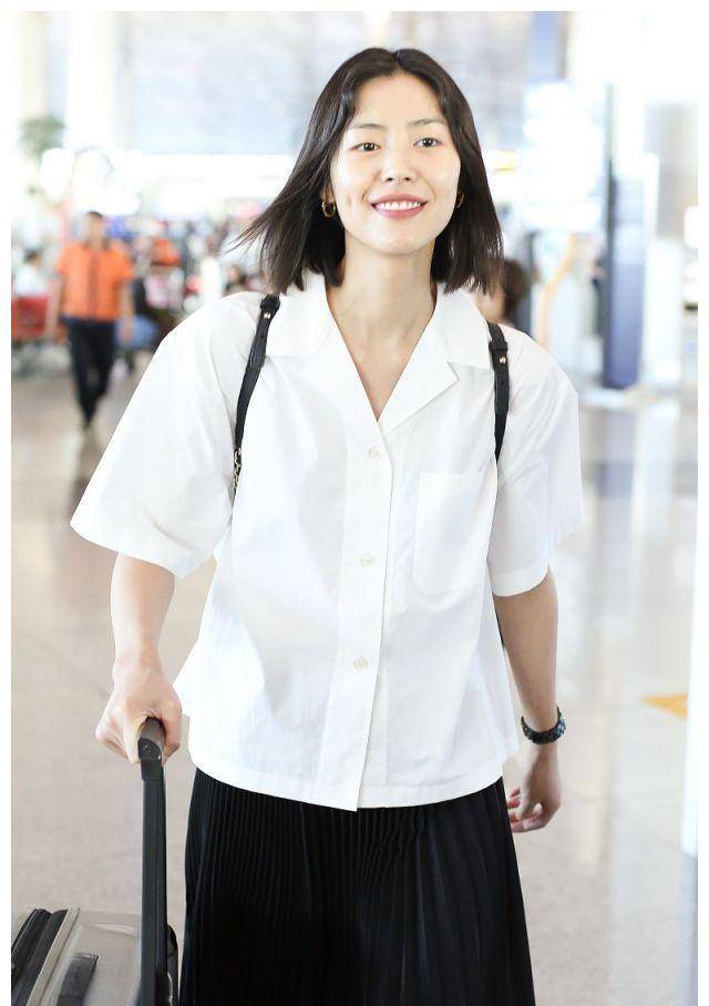 刘雯解约进入高额赔偿,coach作出回应,不予追责的背后故事_祖国_进行