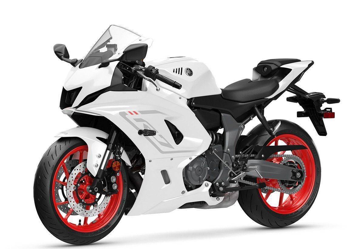 2023款yamaha yzf-r15 新款配色上新,极地白是真的漂亮!
