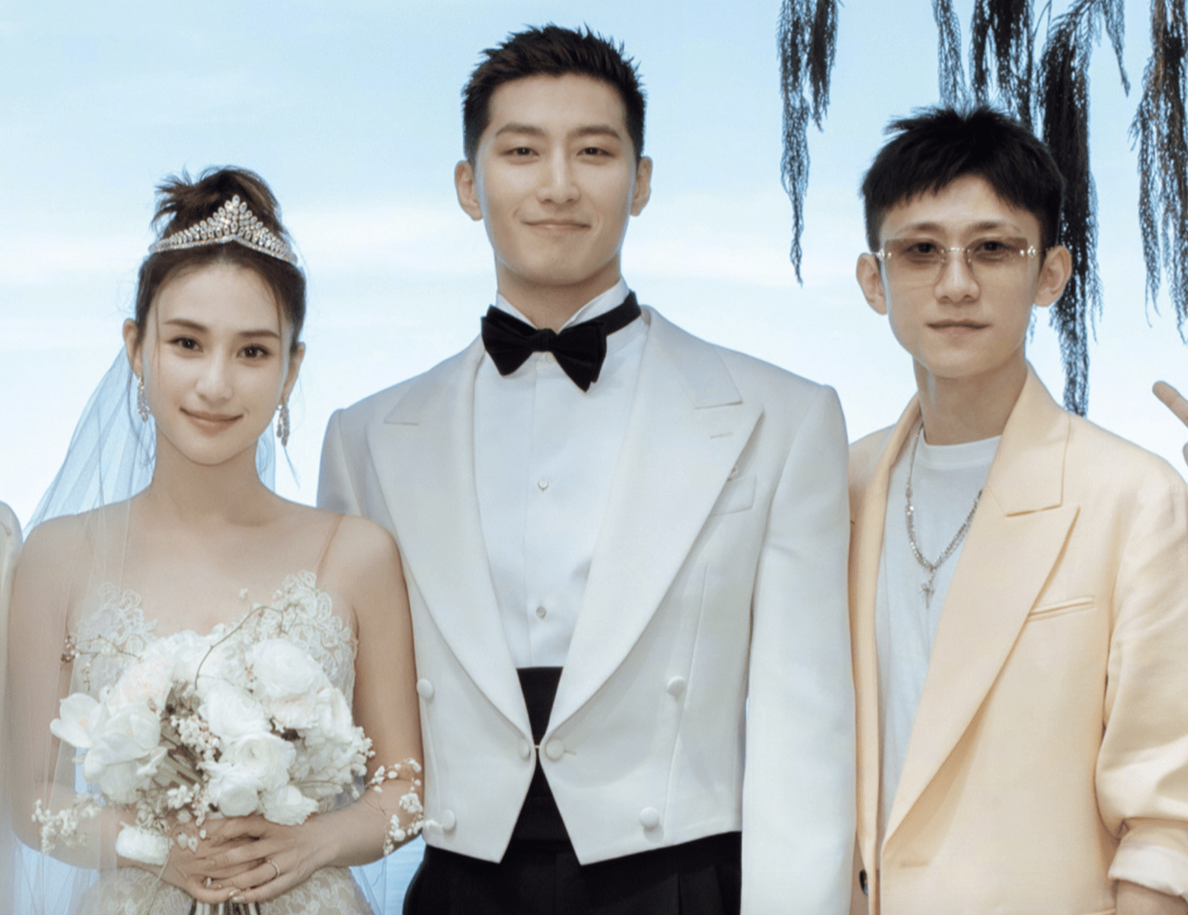 张一山参加窦骁何超莲婚礼,晒现场照并非伴郎,陈柏霖孙耀威也在_女生