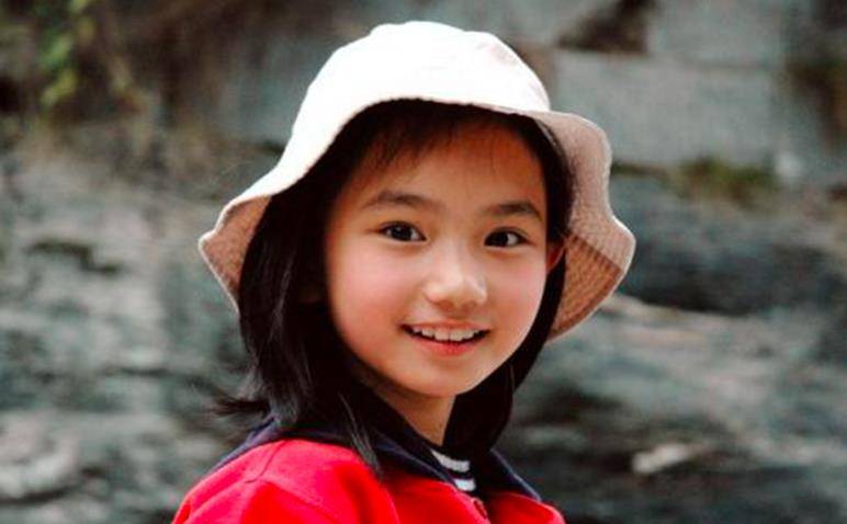 《春天后母心》叶子成清华大学状元,一脸清纯不变_明星_同学_孩子