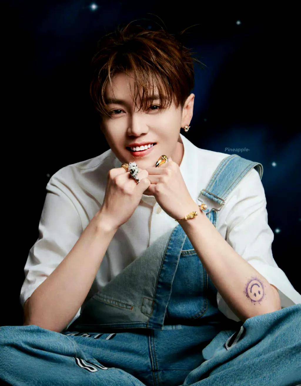 鹿晗生日,关晓彤掐点祝福,稳稳的幸福啊_恋情_女友_爱情