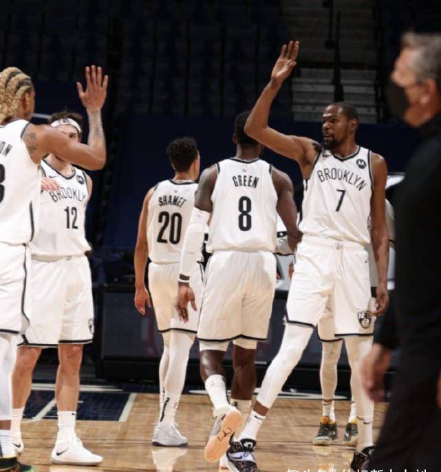 篮网三叉戟轰67 14,小乔丹爆发,杜兰特不讲理_比赛_全场_篮板