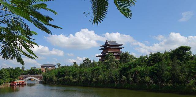 撫州市景區是旅遊資源豐富的地級市,現轄臨川區,東鄉區_文昌_自然保護