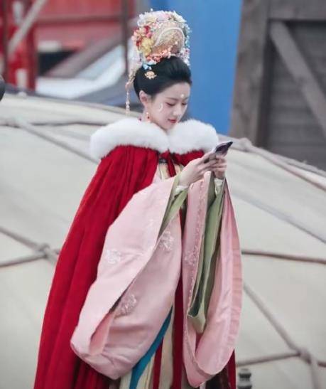 铠甲造型英气十足,银川公主有点惊艳!_卢云_将军_红色