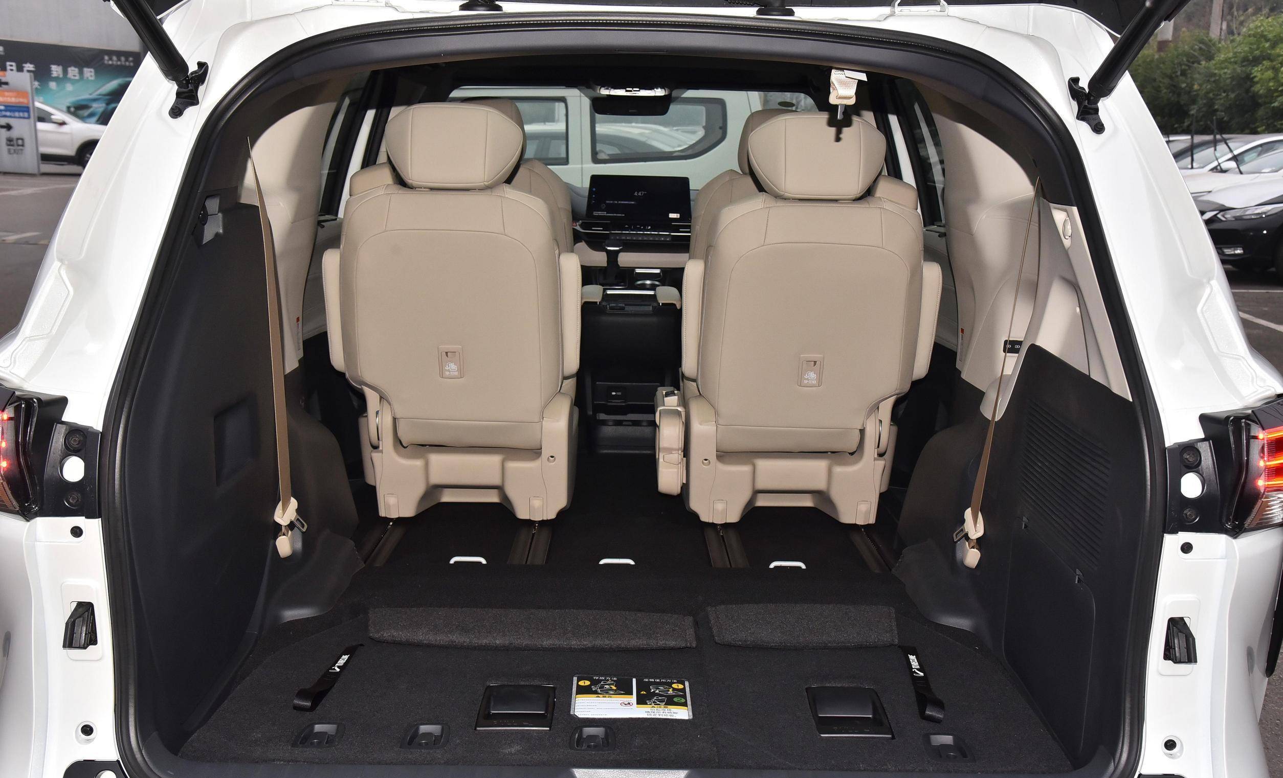 兼顾居家和油耗,一汽丰田格瑞维亚产品力解析,凭实力说话