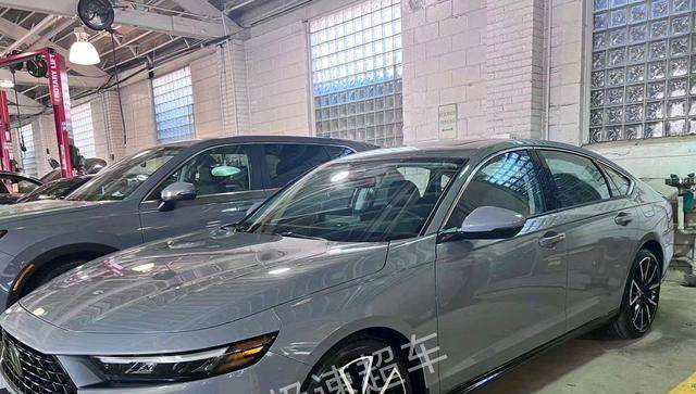 十一代本田accord正式进店,即将上市,动力不变,竞争力如何?