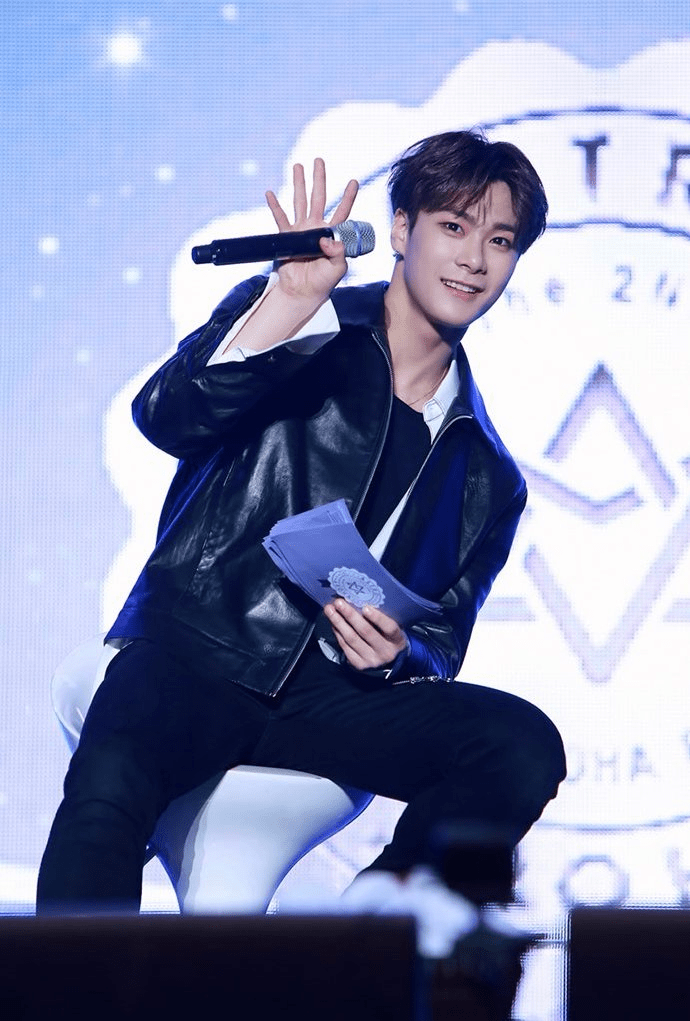 韩流明星文彬离去,男子组合 astro 的成员,年仅 25 岁_演出_受伤_歌迷
