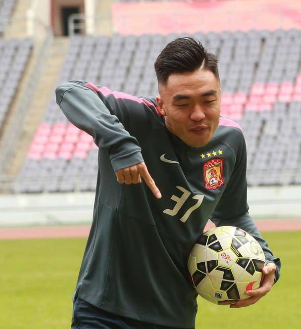 冯潇霆成中甲开幕式主角,广州队第二轮对手无法搬迁或退赛_中国足协