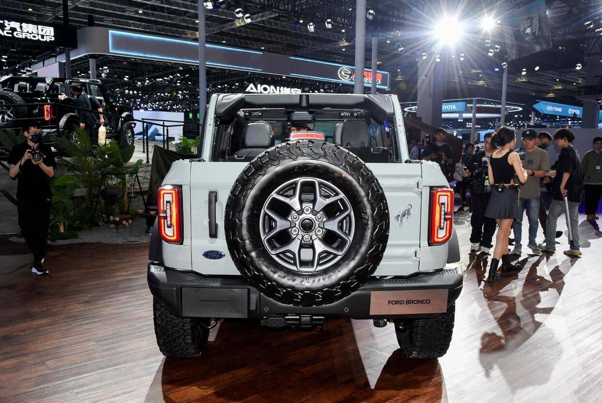 主打一个纯粹越野乐趣,福特bronco上海车展正式首发_搜狐汽车_搜狐网